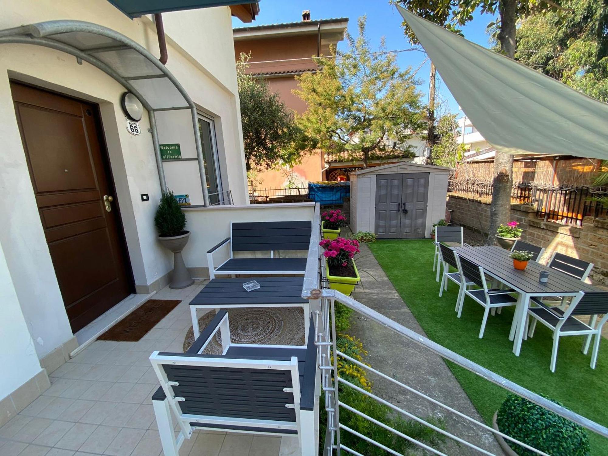 Villa California Seafront Montesilvano